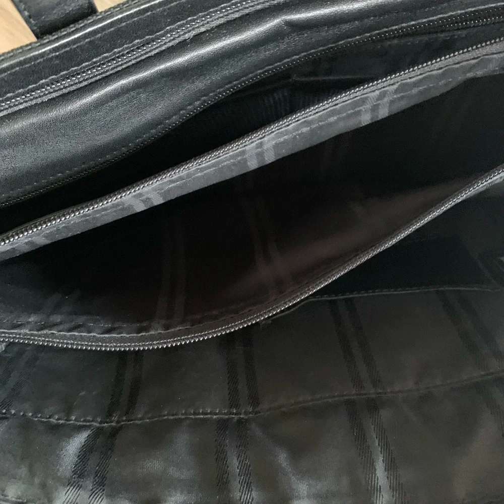 Tumi Black Messenger Bag/Case